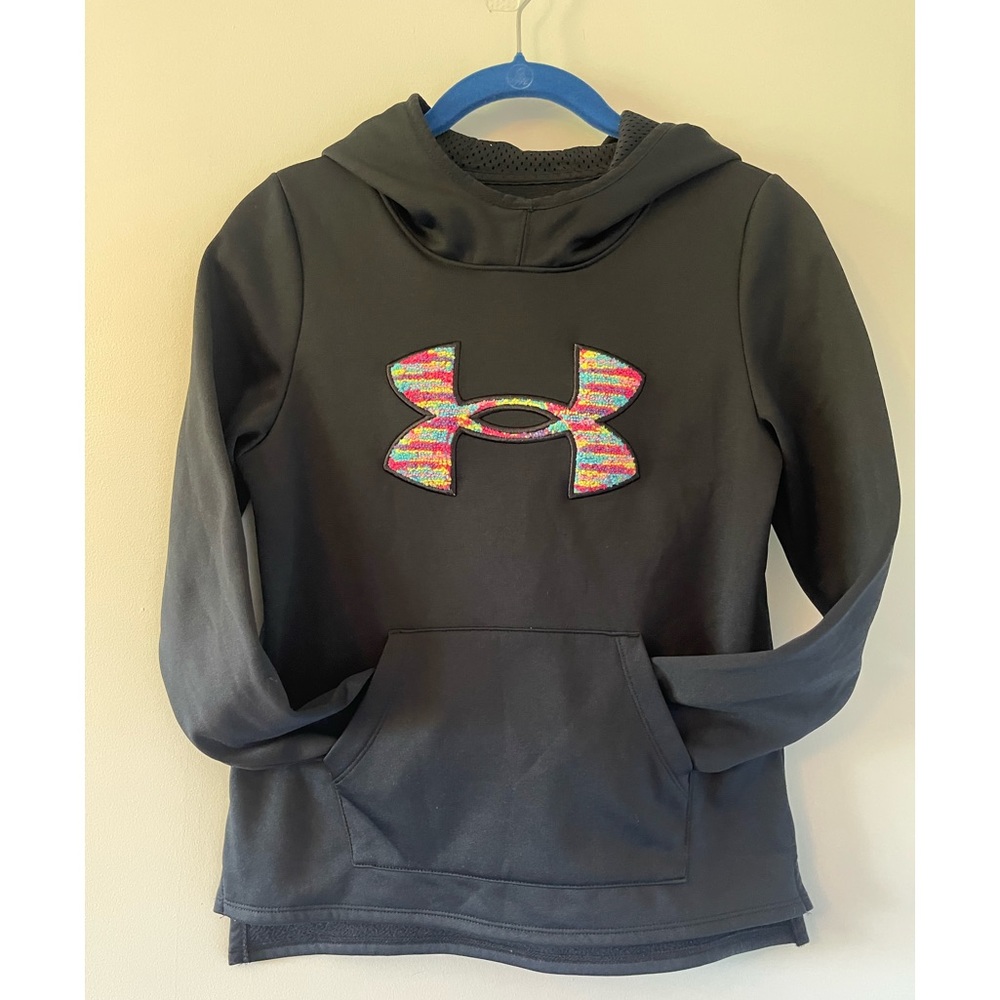 Youth M Under Armor pull over hoodie new
